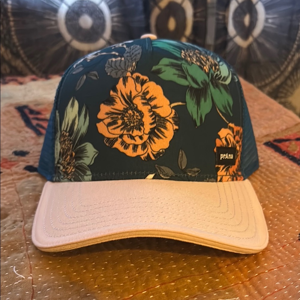 Prana NWT Women’s Trucker Hat SnapBack
